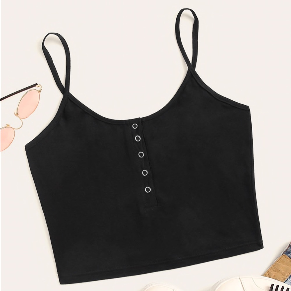 Button crop tank